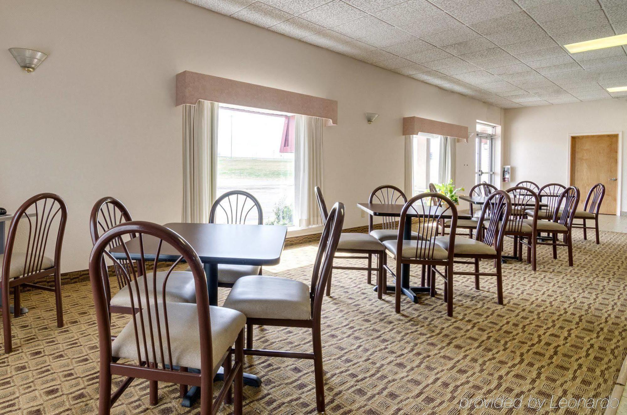 Americas Best Value Inn Salina Exterior foto