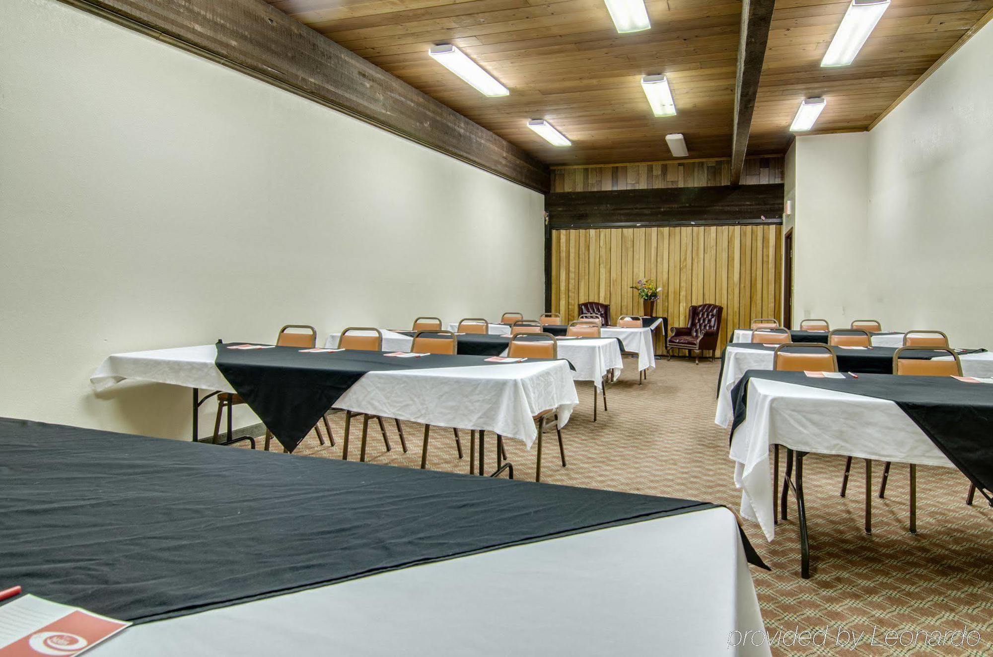 Americas Best Value Inn Salina Exterior foto